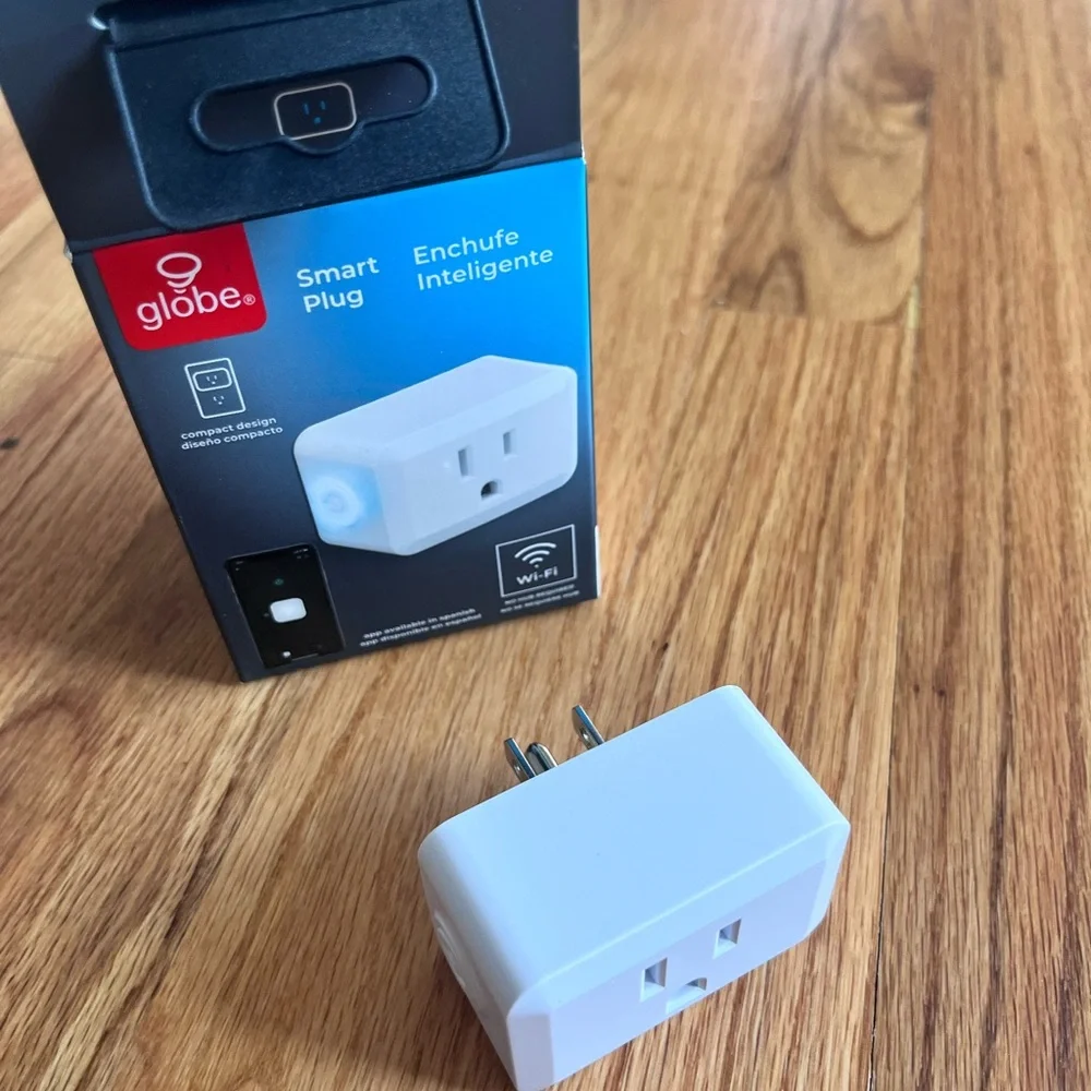 Globe Smart Plug with Wi-Fi